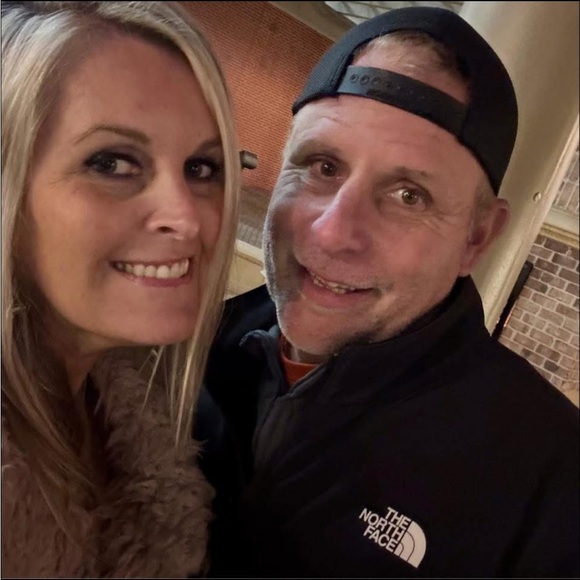 Hi! I’m Danielle! 🩷for live show notifications! - Picture 7 of 10